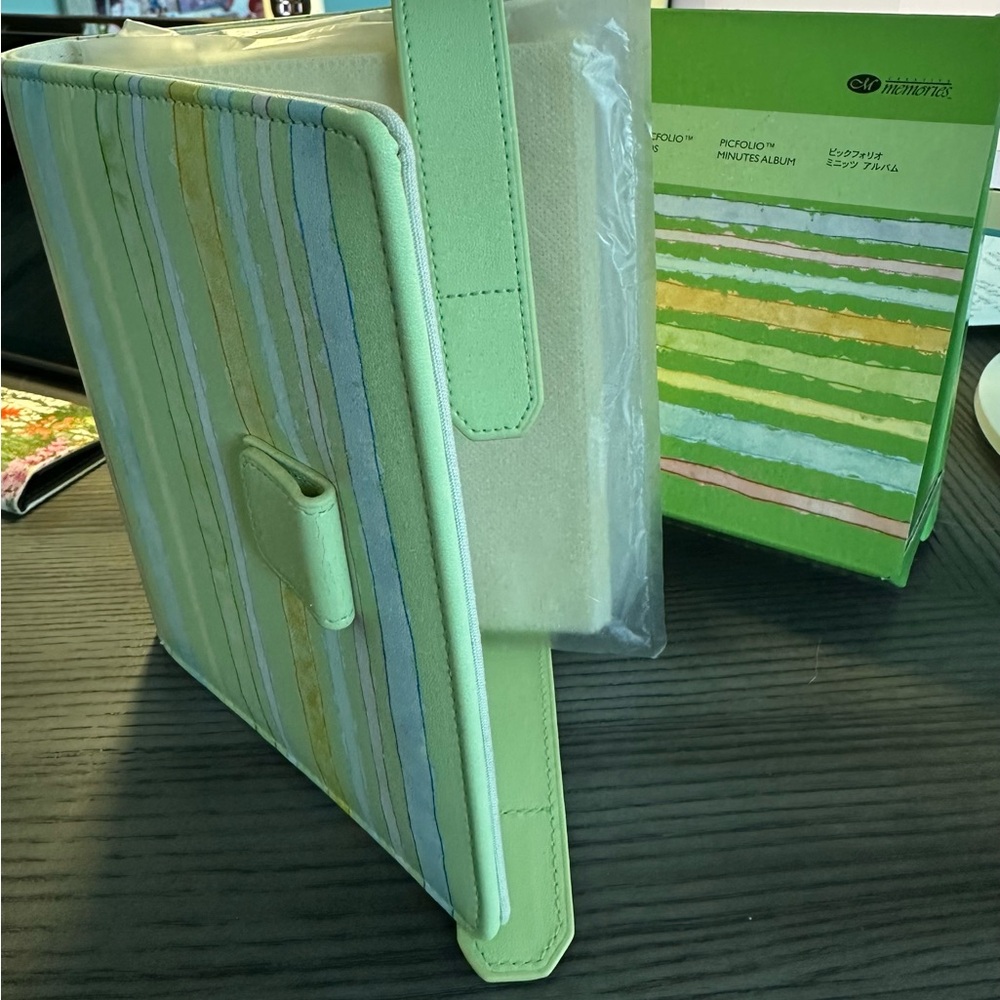 Creative Memories Picfolio Minutes Photo Album